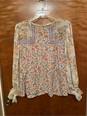 Entro Multimedia Long Sleeve Top